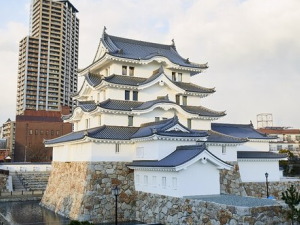 兵庫県尼崎市のコンパニオン派遣で対応中