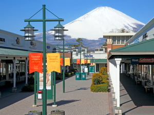 静岡県御殿場市のコンパニオン派遣で対応中