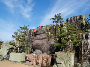 徳島県小松島市のコンパニオン派遣で対応中