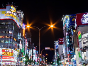 東京都新宿区のコンパニオン派遣で対応中