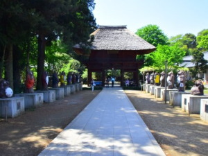 群馬県館林市のコンパニオン派遣で対応中